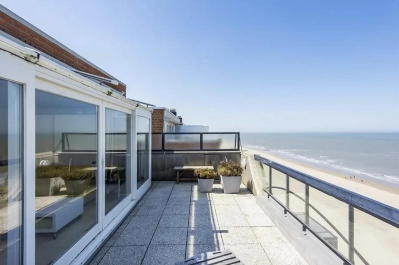 Penthouse App Met Imposant & Eindeloos Zeezicht Apartment Middelkerke